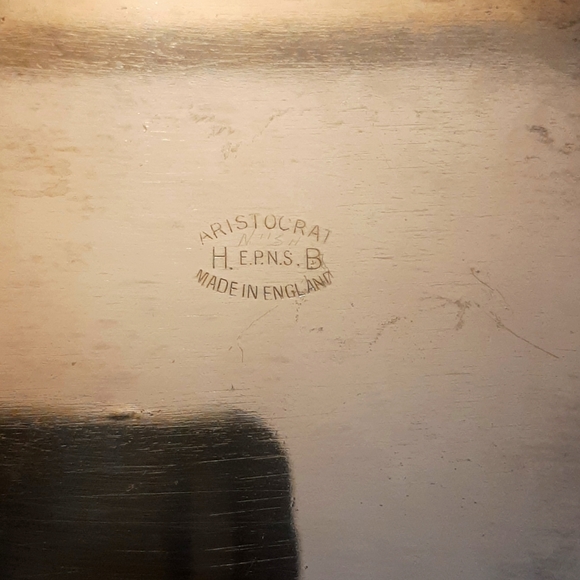 Vintage Aristocrat silver plate cigarette box - Picture 3 of 4